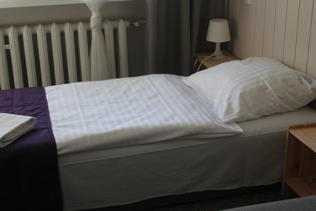 זיילונה גאורה Hotel Pod Debem מראה חיצוני תמונה